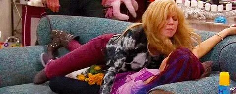 21 Important Puckentine Moments In "Sam & Cat" History Sam &