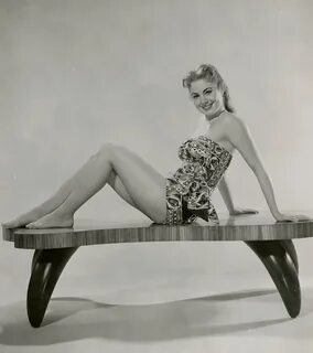 Slice of Cheesecake: Shirley Jones