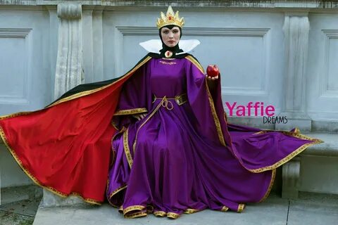 Specialty Snow White Evil Queen Stepmother Costume Dress Out