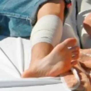 Justin Bieber Feet Cropped using Picsart Photo Studio. Rexil