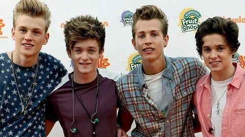 The Vamps celebrate chart hit - CBBC Newsround