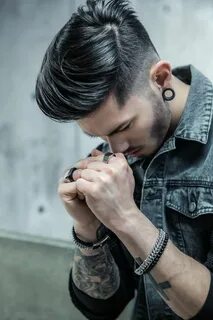 30 High Fade Pompadour Hairstyle Worth Watching in 2019 Mens