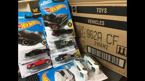 Lamley Unboxing: Opening a 2017 Hot Wheels A Case (and a var