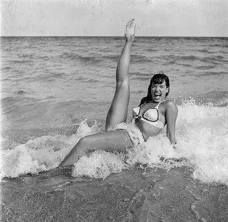 bettie-page-bunny-yeager-02
