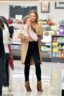 Chrissy Teigen spends quality girl time with Luna during gro