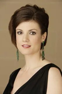 Zoe McLellan Zoe mclellan, Celebrity measurements, Zoe