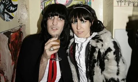 Friend claims Noel Fielding doesn't like cooking Daily Mail 