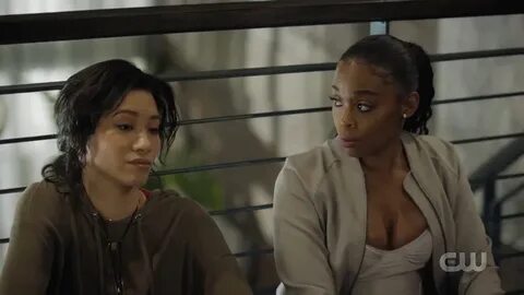 Anissa and Grace in Black Lightning Season 3 - Lesbian inter