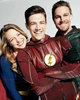 Four-way Crossover. Melissa Benoist - Supergirl, Grant Gusti