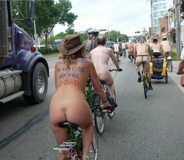 Random WNBR Ladies Vol.24 (world naked bike ride) - 150 Pics