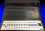 AMS Neve Genesys G32 * 32 Input x 16 Fader * 1073 Mic Pres *