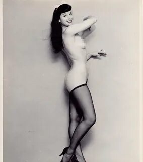 Sex symbols you may have forgotten - Bettie Page - 363 Pics 