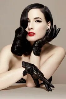 Пин на доске Dita Von Teese