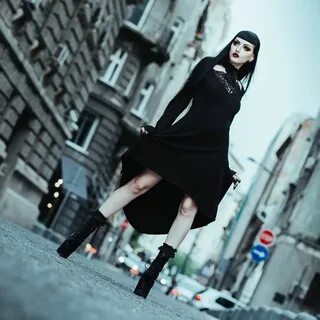 Model, MUA: Obsidian Kerttu Outfit: Killstar Welcome to Goth