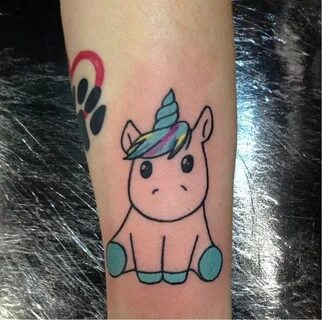Pin by Christiane Hampe on unicornios Unicorn tattoo designs