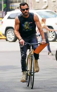 Justin Theroux from The Big Picture: Today's Hot Photos Just