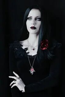 Gothic and Amazing : Photo Gothic fashion women, Gothic fash