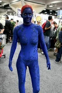 Mystique, two and a half gold stars. Cosplay woman, Cosplay,