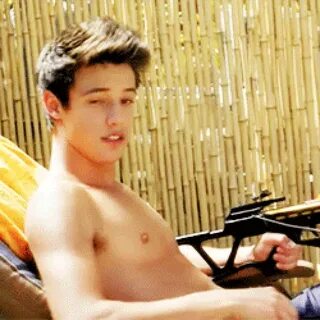 Cameron dallas GIF - Find on GIFER