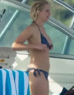 Jennifer Lawrence muy sexy en bikini por las Bahamas - La Bi