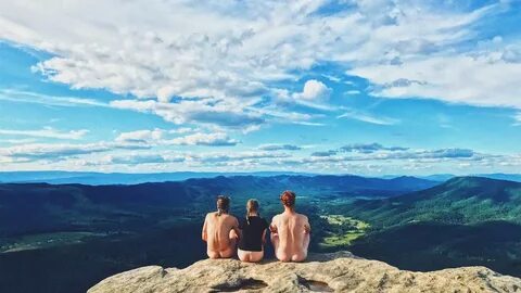 The trail less covered: International Hike Naked Day on the 