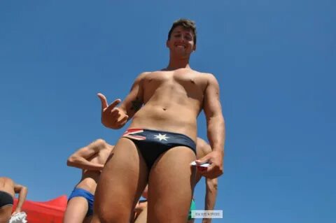 Real Guys In Speedos: 09/23/12