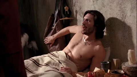 ausCAPS: Eoin Macken shirtless in Merlin 3-04 "Gwaine"