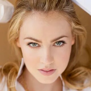 Amanda Schull Pfp