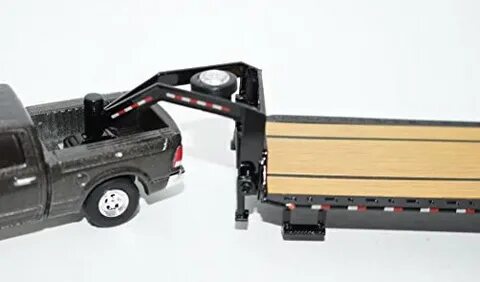 2017 Dodge Ram 2500 Pickup Truck And Gooseneck Trailer Hitch