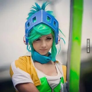 I need her in my life 3 -Arcade Riven Cosplay - Cosplay Cosp