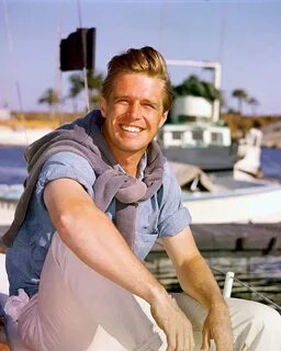 George Peppard Photograph by Silver Screen Pixels