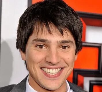 Nicholas D’Agosto Bio, Net Worth, Age, Height, Salary, Wiki 