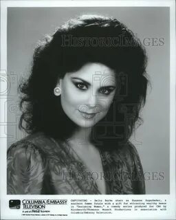 1990 Press Photo Delta Burke Stars as Suzanne Sugarbaker in 