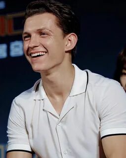 Pin by 🖤 🖤 🖤 on Cutie Tom holland peter parker, Tom holland,