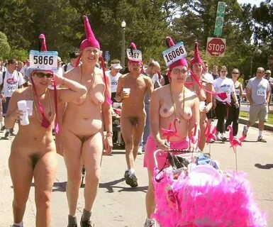 Full Frontal at Bay to Breakers 2004 - 35 Pics xHamster