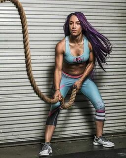 Pin by VILLΔИΞllΞ ZΞЯ0 on Women's Wrestling ♥ Wwe sasha bank