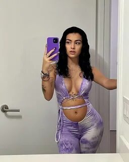 Malu Trevejo porn pictures - BeemTube.com