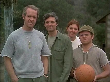 Alan Alda, Gary Burghoff, Mike Farrell, and Mary Peters in M