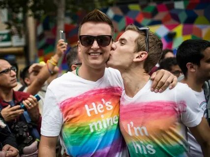 Ответы Mail.ru: Гомосексуальность это внушенная человеку уст