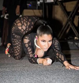 Nicki Minaj Thirst Trapping Photos at SB #ForTheBros - Page 