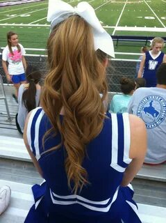 Perfect hair for a football game!! Cheerleading hairstyles, 