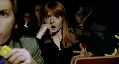 Jane Asher Deep End 映 画, 早 春