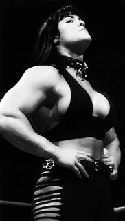 Muskelmaedels: Chyna (Joan Marie Laurer) 1969-2016