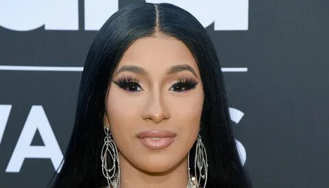 Cardi B Just Debuted Bangs With Her Latest Hair Look Diy hai