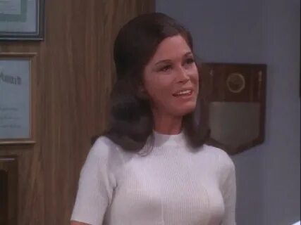Mary_Tyler_Moore_0000164 - Sitcoms Online Photo Galleries