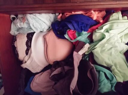 Friends wifes panty drawer - 25 Pics