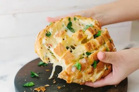 Cheesy Garlic Pull Apart Bread Recipe Video * CiaoFlorentina