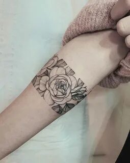 A peony armband by Anna Bravo Floral arm tattoo, Cuff tattoo