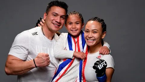How Michelle Waterson is balancing motherhood in the UFC Wat