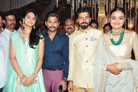 Allu-Arjun-Sneha-Reddy-At-Nag-Aswin-Priyanka-Dutt-wedding-re